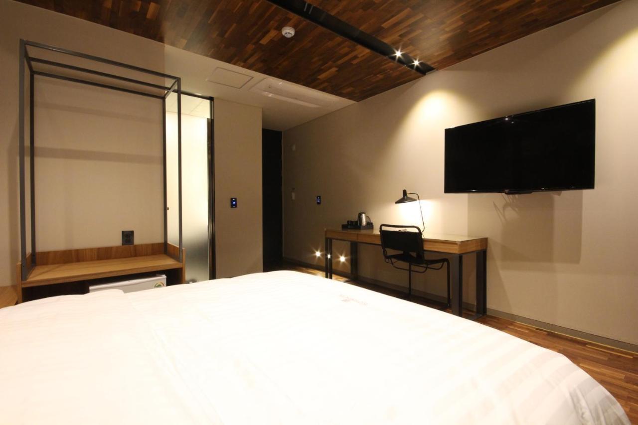 Hotel Eco Stay Чонджу Екстериор снимка
