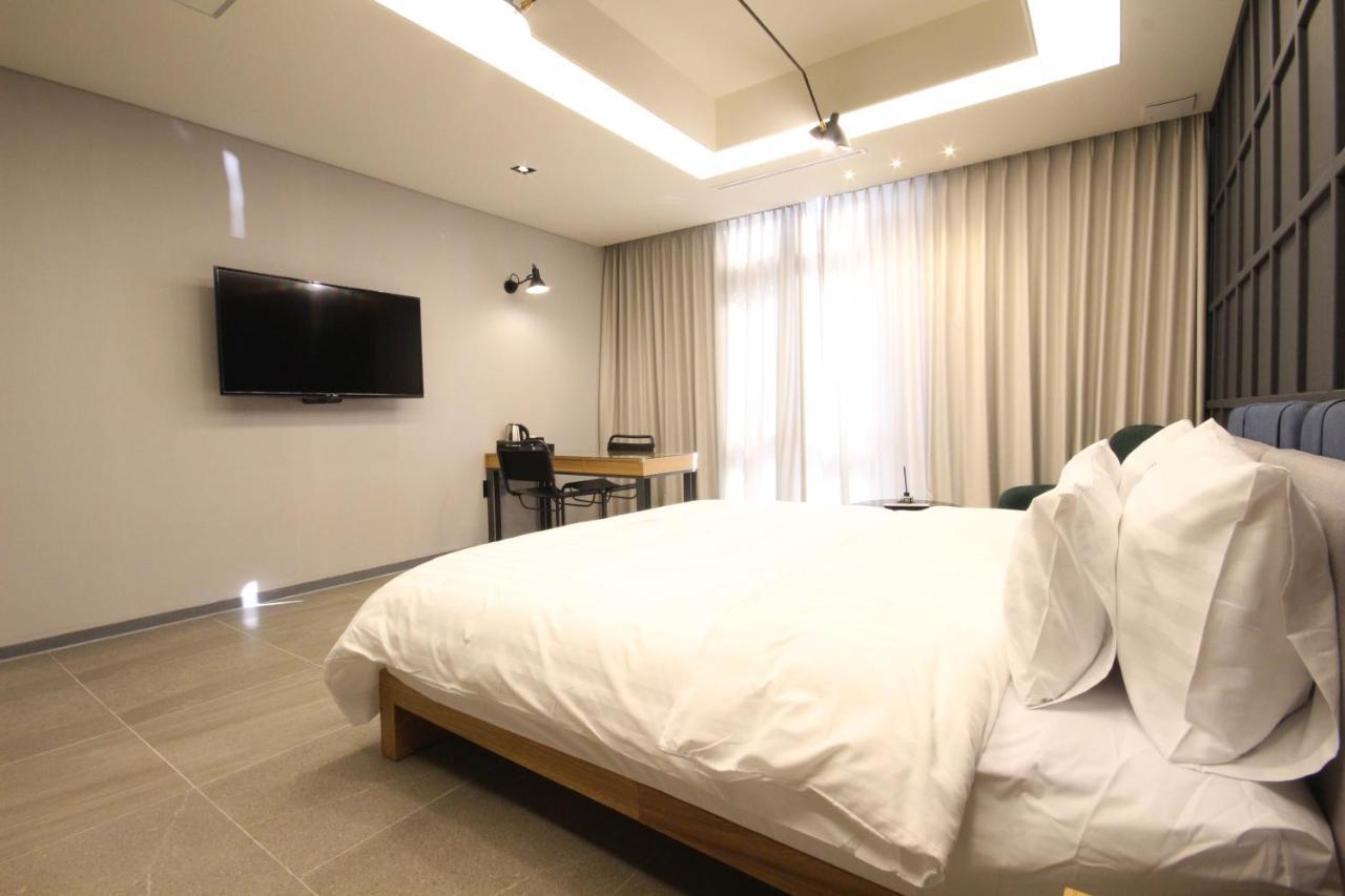 Hotel Eco Stay Чонджу Екстериор снимка
