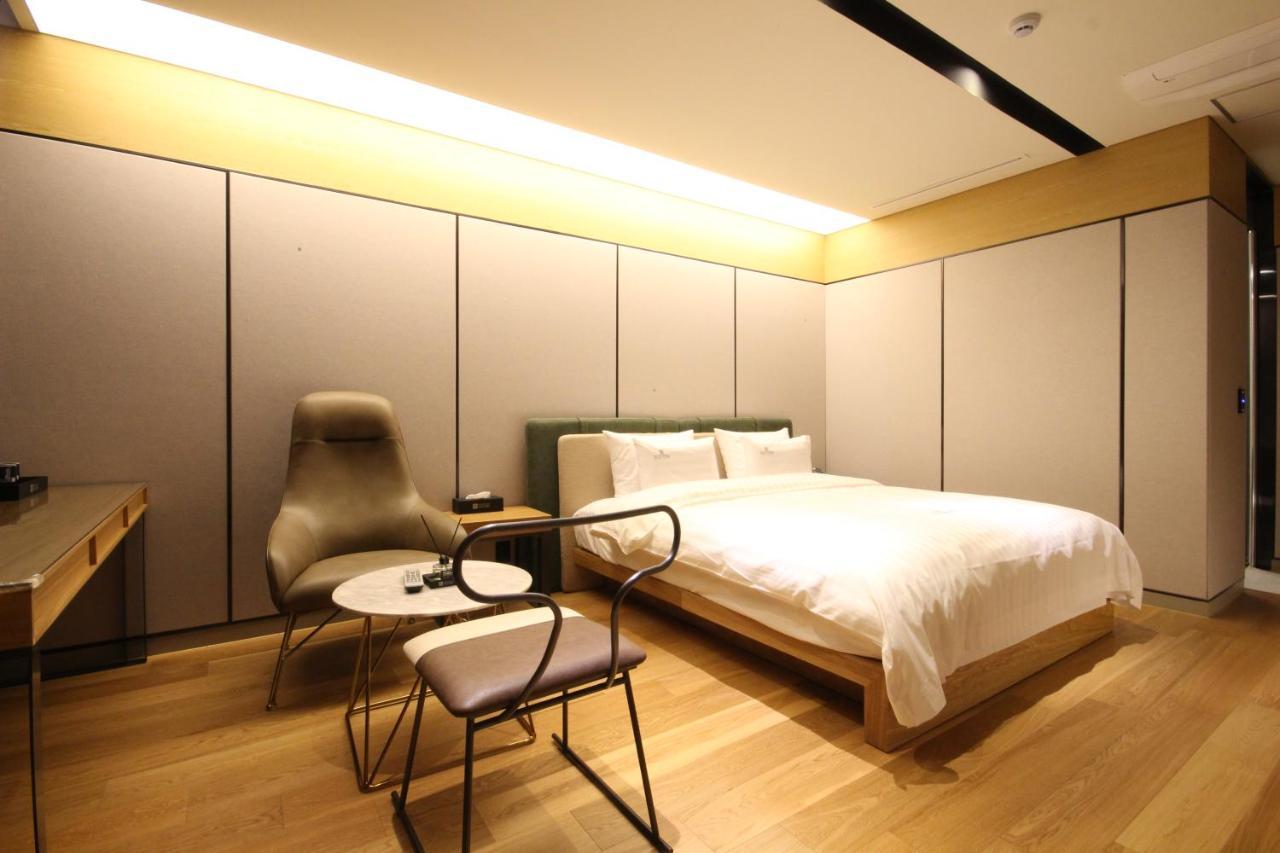 Hotel Eco Stay Чонджу Екстериор снимка
