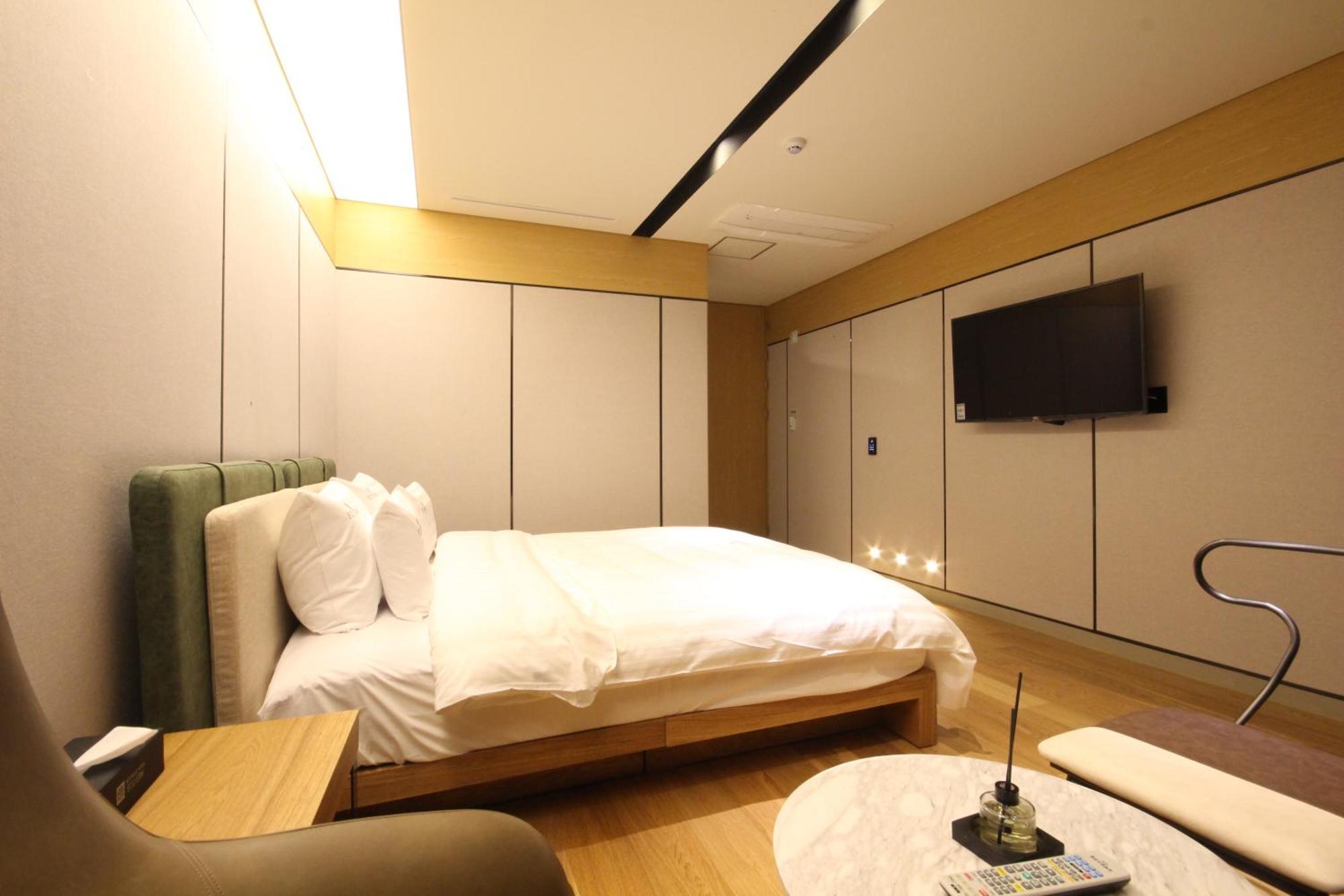 Hotel Eco Stay Чонджу Екстериор снимка